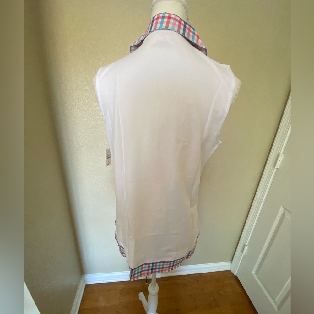 Top - Picture 3 of 3